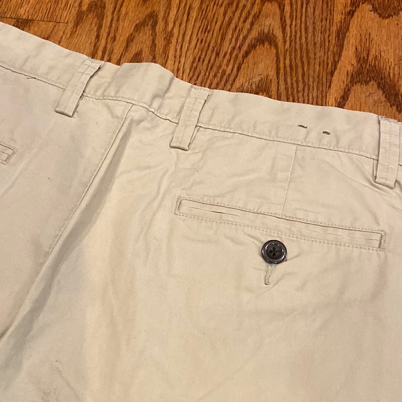 J Crew Club Mens Shorts Khaki Flat Front 29” Waist 10 1/2” Inseam - Picture 3 of 4